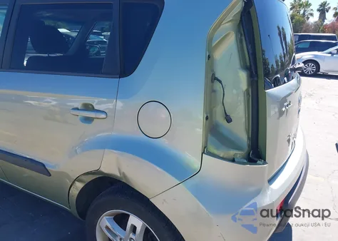 2011 Kia Soul + из США, поврежденный, VIN KNDJT2A23B7243772